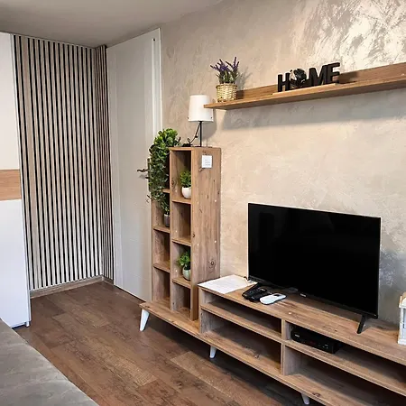 Apartment Mirka *