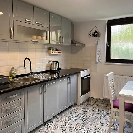 Mirka Apartman *