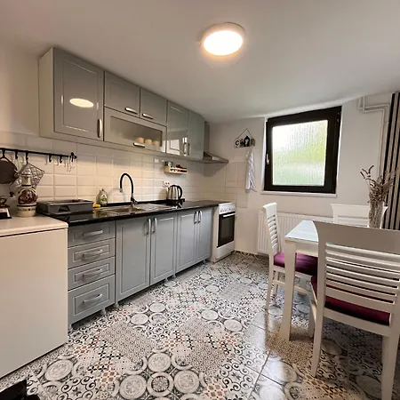 Apartman Mirka *